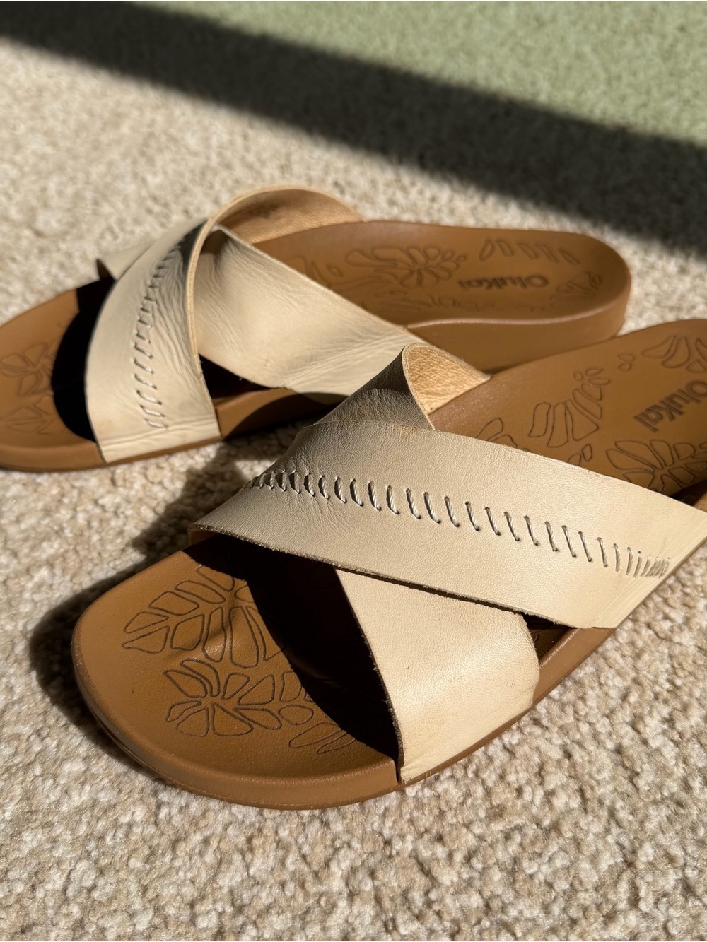 OLUKAI Kipea Olu Slides - Picture 3 of 5